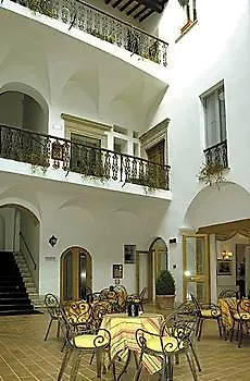 Cavaliere Palace Hotel