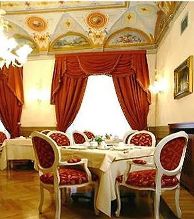 Hotel Cavaliere Palace