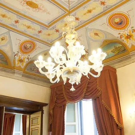 Hotel Cavaliere Palace 4*