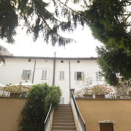 Cavaliere Palace