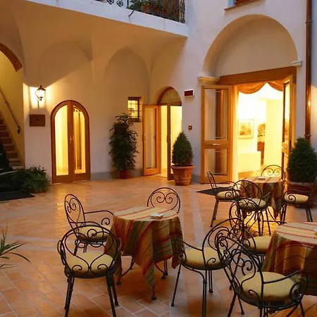 Cavaliere Palace Hotel 4*