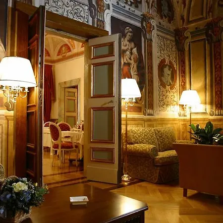Hotel Cavaliere Palace 4*