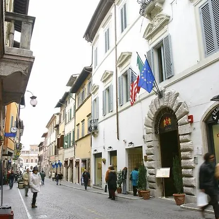 Cavaliere Palace Hotel 4*