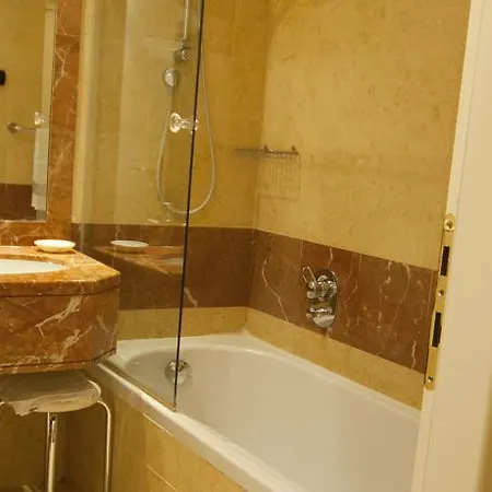 Cavaliere Palace Hotel 4*