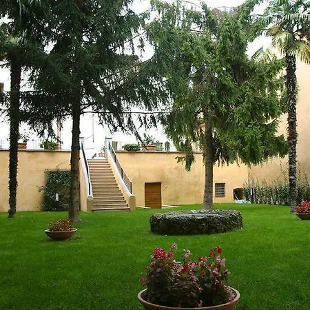 Cavaliere Palace